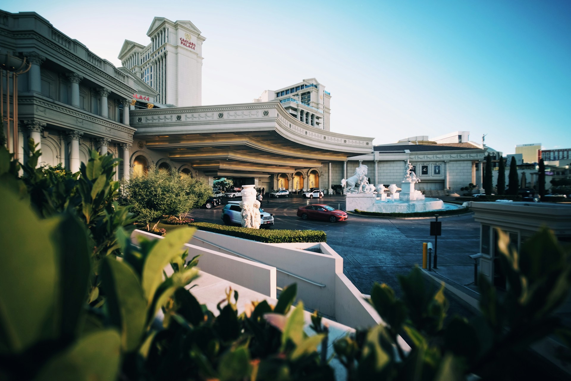 Top-Rated Hotel-Casino Destinations in Canada for First-Time Visitors